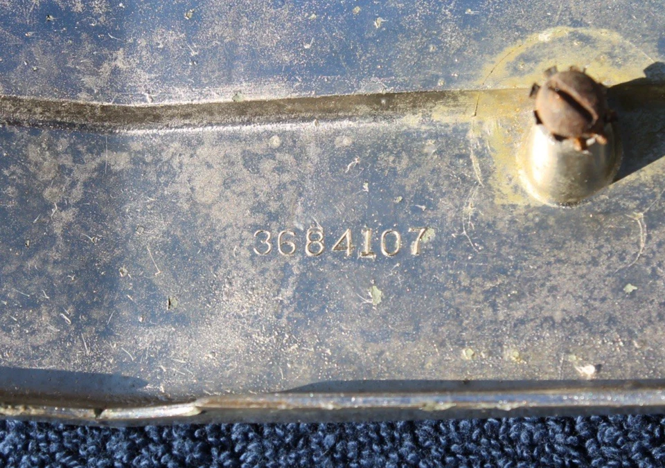 Camión Chevy 1947-1953 vintage capó delantero emblema insignia sedán entrega 3100 3600 Foto 4 de 4