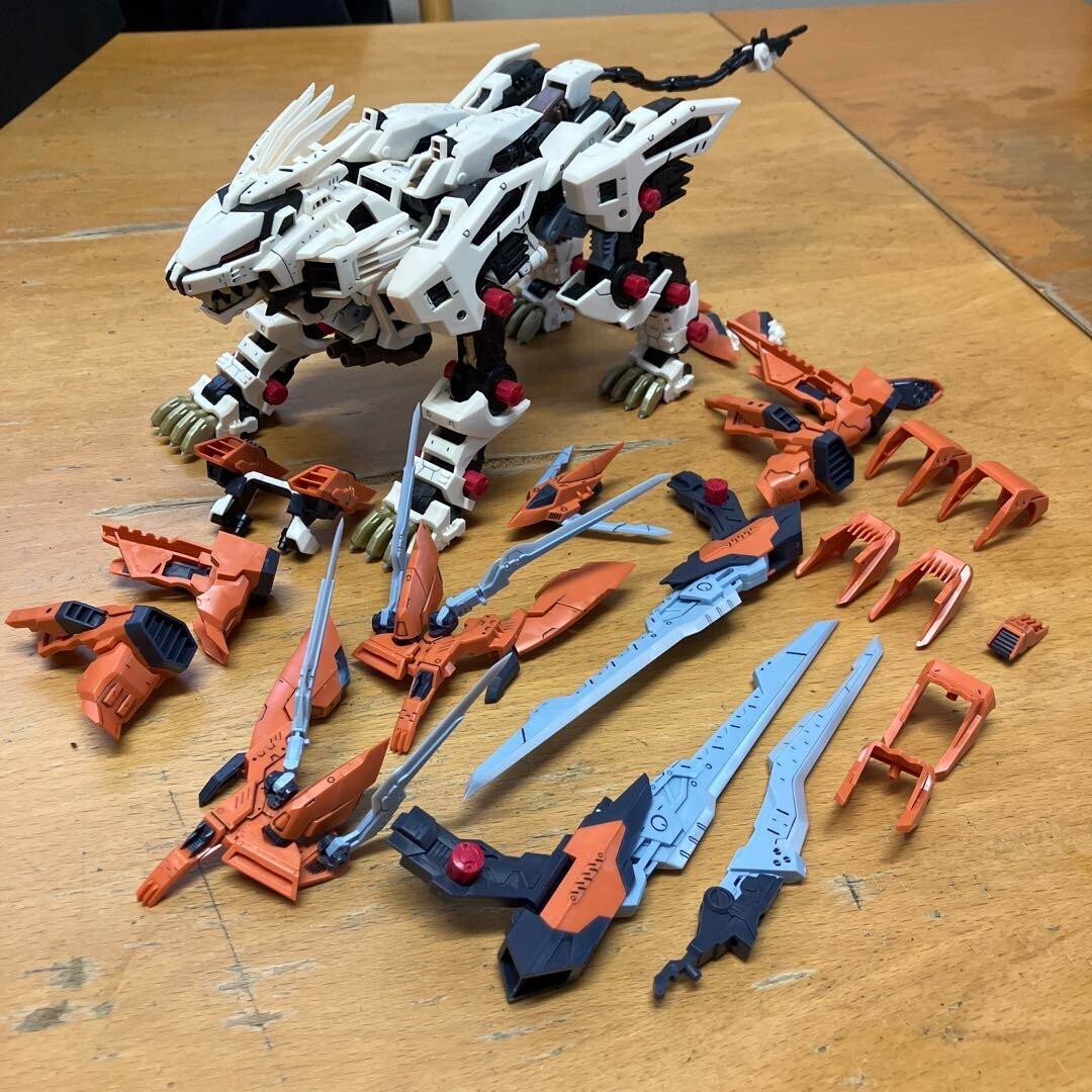 ZOIDS HMM Liger Zero SCHNEIDER Changing Armor Unit SET