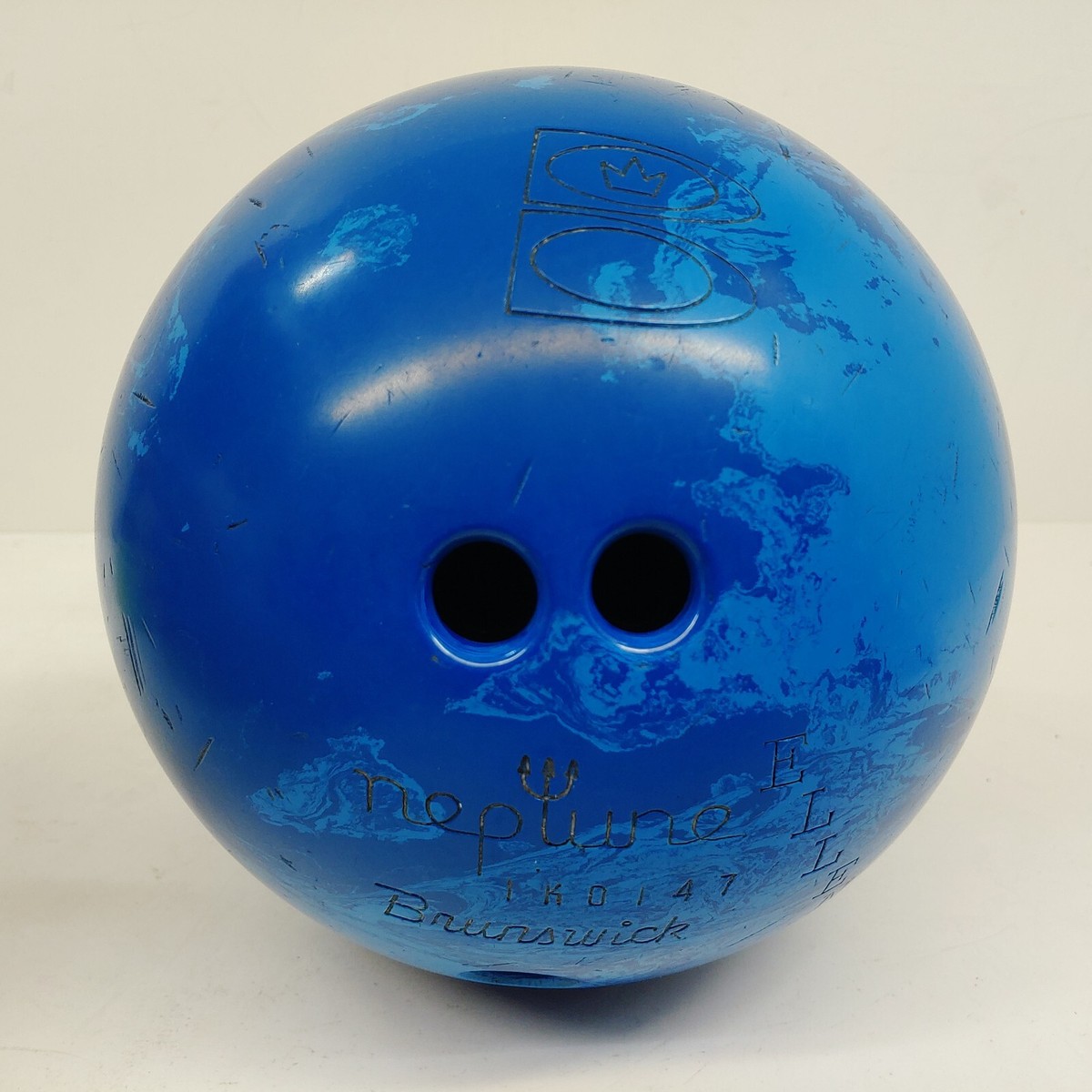 Vintage Brunswick Neptune Bowling Ball 12.4 lb Blue Swirl 