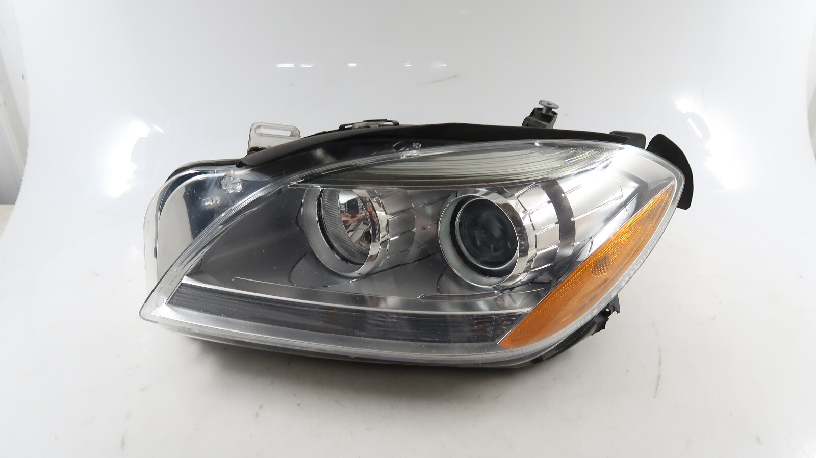 OEM 2012 2015 MercedesBenz ML350 Halogen Headlight (Left/Driver