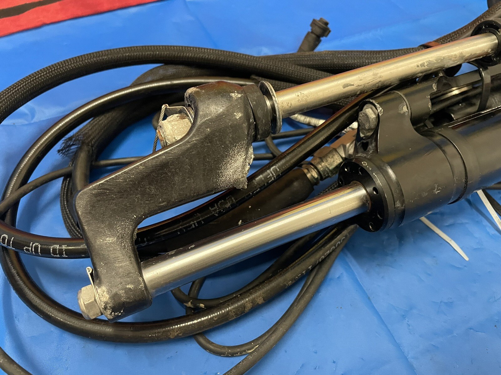 Yamaha Outboard, Steering Cylinder Assembly, Fits Helm Master, P6ES