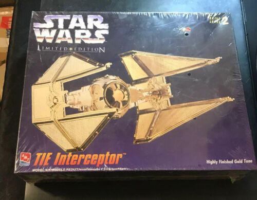 Vintage AMT Star Wars Limited Edition GOLD Tone TIE INTERCEPTOR New Sealed 1995 - Picture 2 of 3