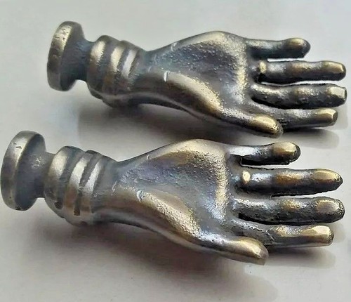2x LATÓN ANTIGUO Vintage DAMAS delicadas manos gabinete cajón perilla tirador 2" #K12 - Imagen 3 de 6