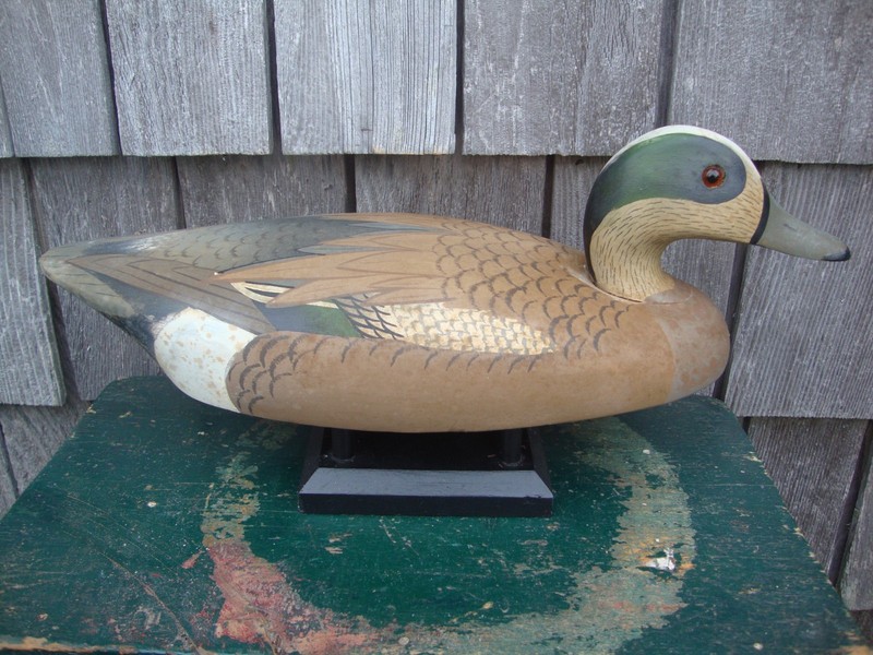 DRAKE WIDGEON FACTORY DECOY DECORATIVE LURE