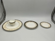 Wedgwood Cornucopia 4 Pezzi Set Pranzo, Insalata, Pane, Tazza da Tè