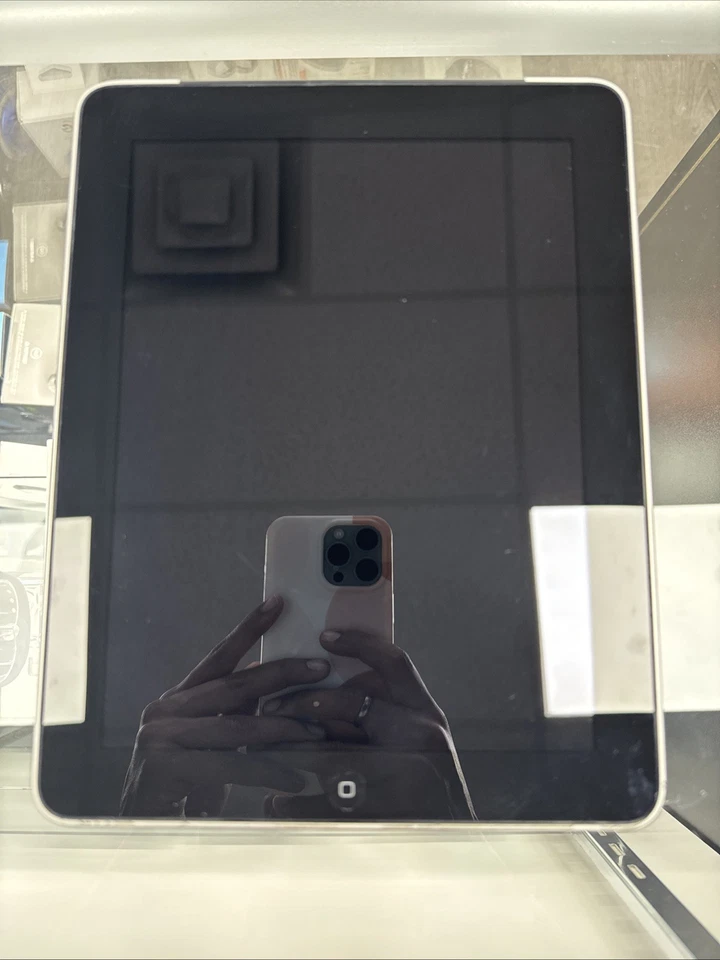 ipad 3G (1ª generación) 64gb Wi-Fi + Celular (A1337) Foto 2 de 4