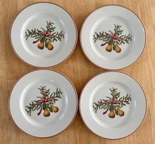 4 Royal Gallery Queensberry 1993 Salad Plates Gold Trim