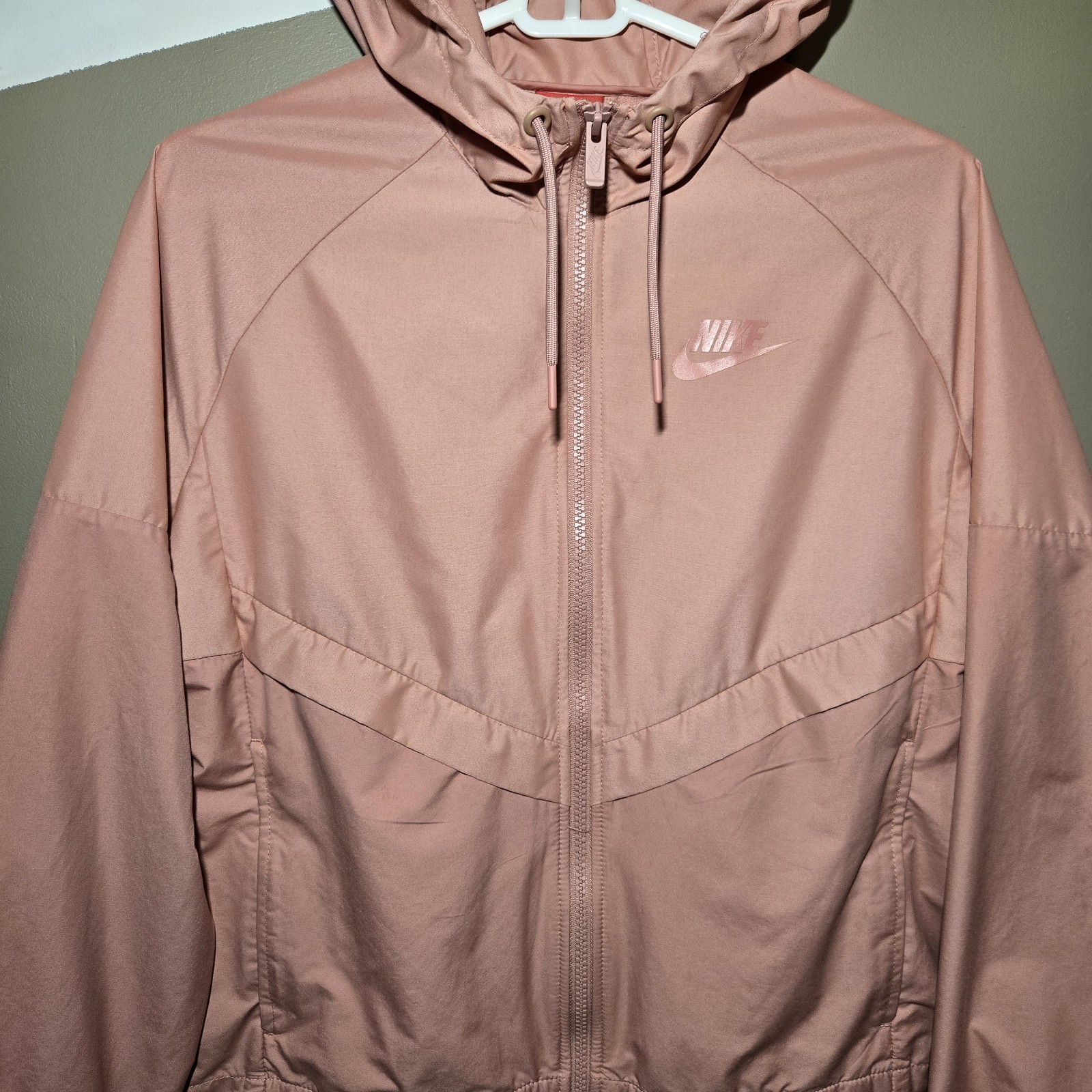 Nike Jacket Womens Stardust Pink Windrunner Hooded Full Zip 856037-644 Medium thumbnail 2