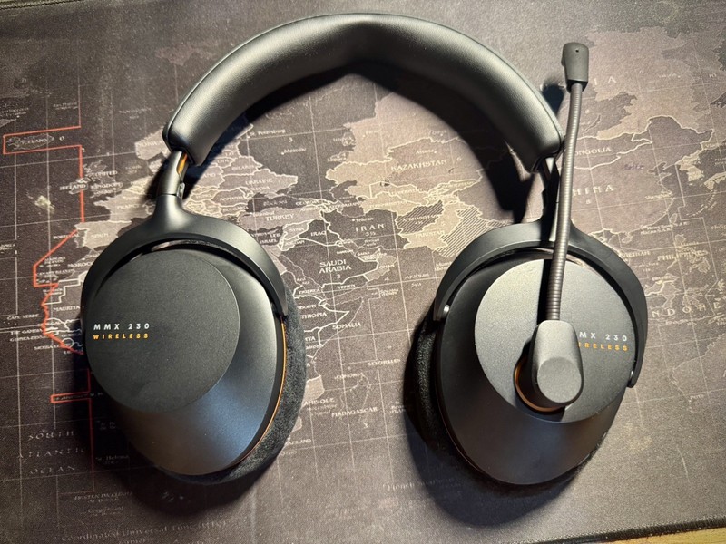 Beyerdynamic MMX 230 Wireless Premium Closed-Back ANC Gaming Headset