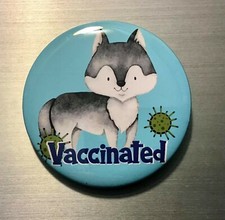 CACHORRO PERRO LOBO BOTÓN PASADOR VACUNADO 2,25 pulgadas Pediatra veterinario zoológico vacuna para niños