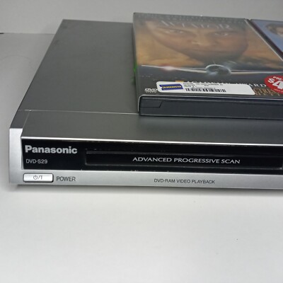 Panasonic DVD-S29 DVD Player Silver, with 2 dvds-no remote,tested