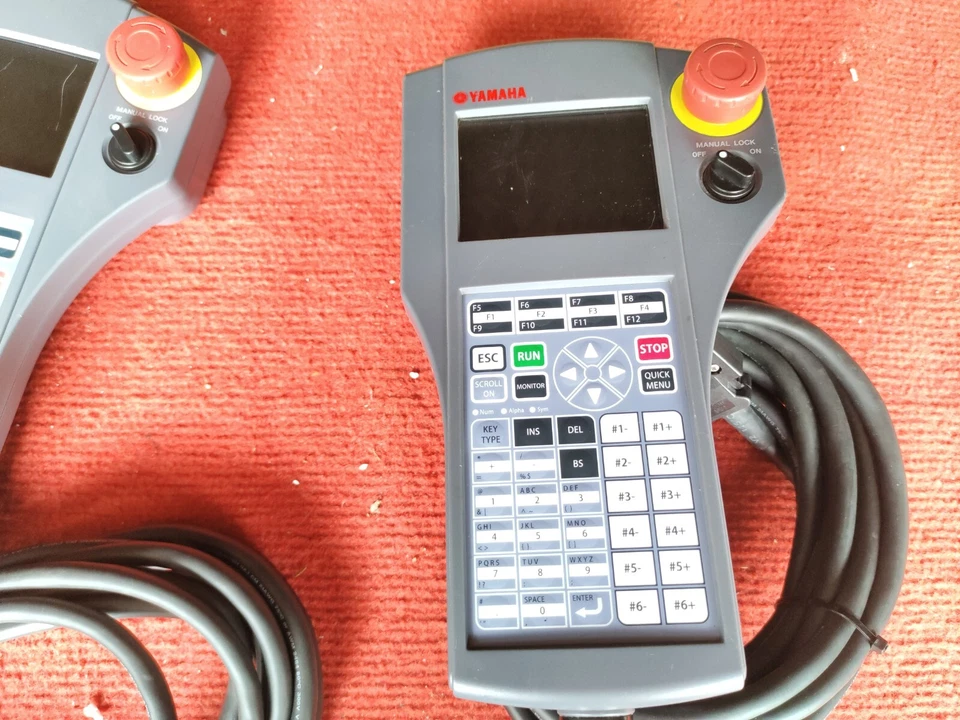 P:VT46,47 YAMAHA PBX 5M Robot Enseñar Colgante,GRAN FORMA. UPS GRATIS O ENVÍO FEDEX Foto 3 de 4