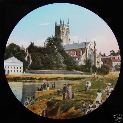 HANDKOLORIERTE magische Glaslaternenschieber WORCESTER KATHEDRALE AUS DEM FLUSS UM 1890