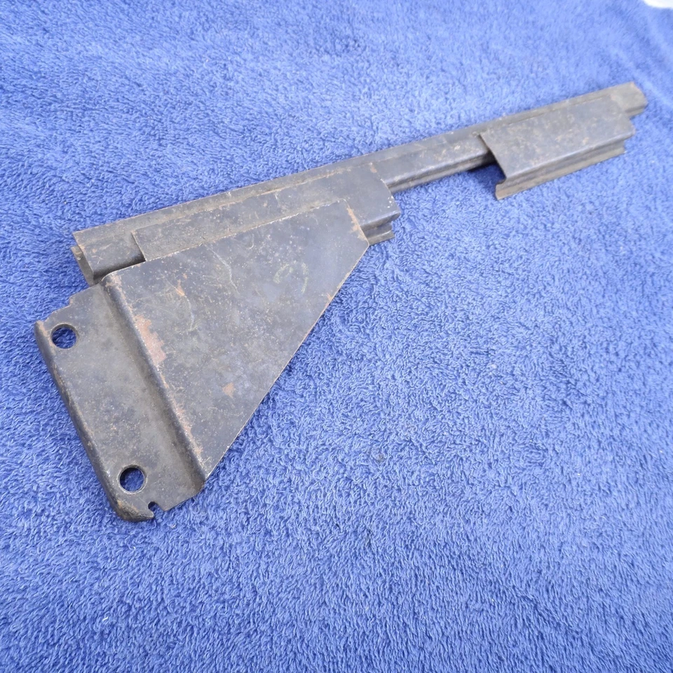 Window Channel 1937 Plymouth Deluxe 37 Dodge DeSoto Chrysler SEDAN Left 746613 - Imagem 2 de 4