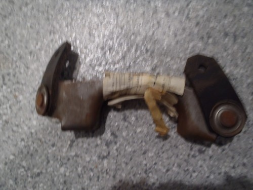1982 C3 Corvette Rear Exhaust Pipe Hanger--GM #14044541--NOS--NCRS! - Picture 4 of 6