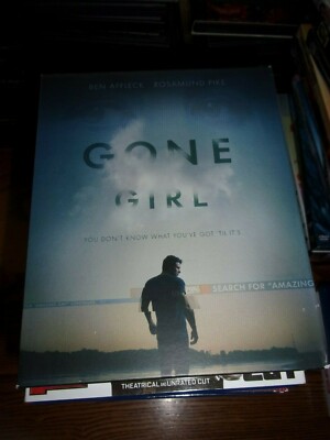 GONE GIRL BLU-RAY DISC BOOKLET WATCHED ONCE!!