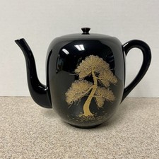 Charming Vintage Asian Black Lacquer Coffee Tea Pot, Gold Embellishment, 5” 