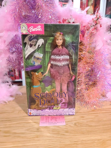 NIB! 2003 SCOOBY DOO 2 MONSTETS UNLEASHED DAPHNE BARBIE!