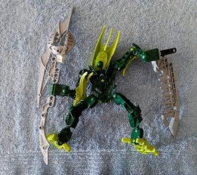 LEGO BIONICLE Stars Skrall (7136) & (8601) Toa Vakama - INCOMPLETE MISSING PARTS