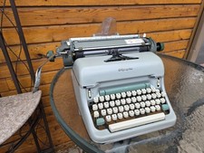 Vintage OLYMPIA Deluxe Typewriter Werke AG Wilhelmshaven SG1 thumbnail