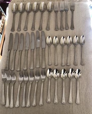 Hampton Silversmiths Dazzle Flatware Set  36 pc Stainless 18/10 Korea
