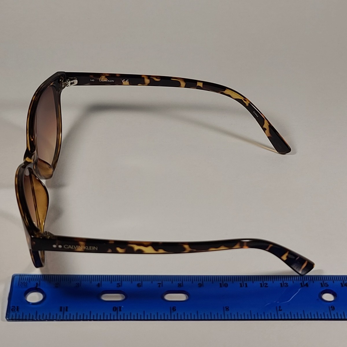 Calvin Klein R728S 242 Brown TortoiseCat-Eye Sunglasses Calvin Klein Cat Eye Sunglasses CK19560S 235 Brown Tortoise  main image 3