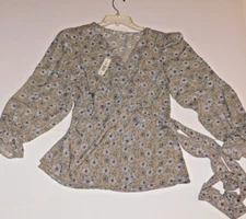 Max Studio Size M Multicolor Poly Stretch Waist Womens Wrap Blouse New with Tags