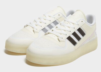 yeezy wave runner size 8