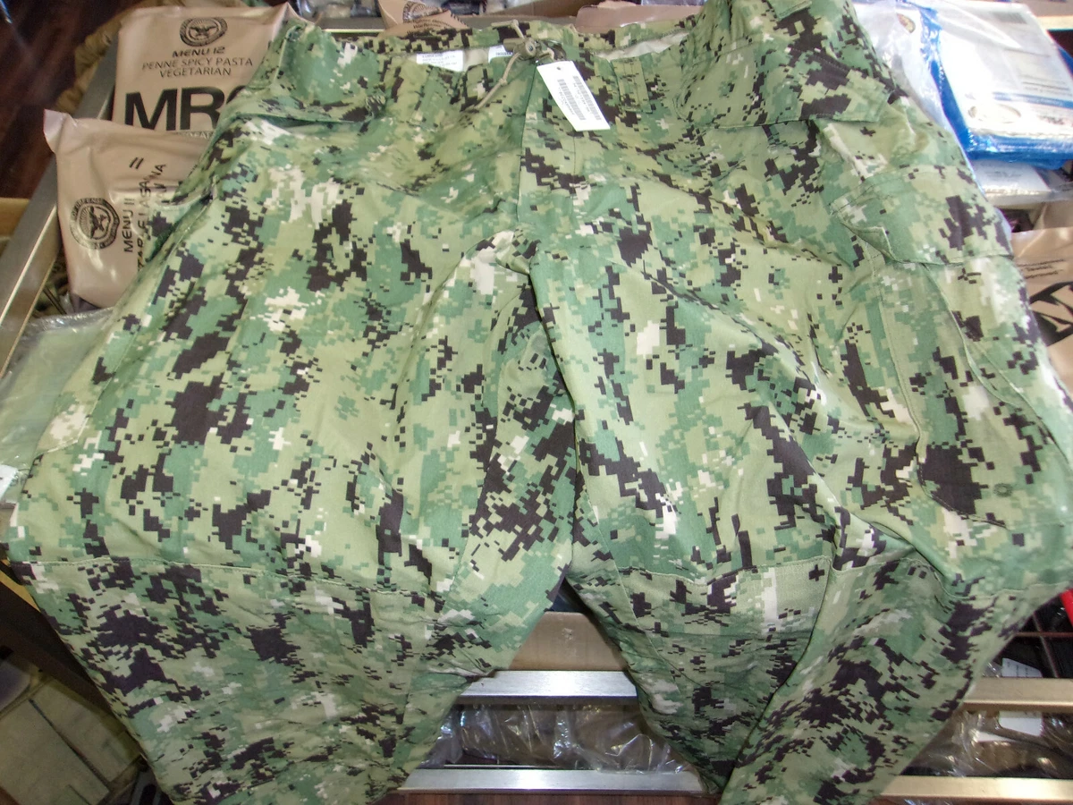 NWT Type III Navy AOR2 GORETEX RAIN PANTS SIZE SMALL REG. eBay