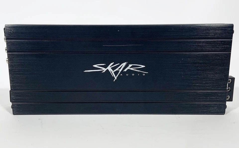 SKAR AUDIO USED SK-M9005D 900 WATT 5-CHANNEL CLASS D MINI CAR AMPLIFIER - Image 2 of 4