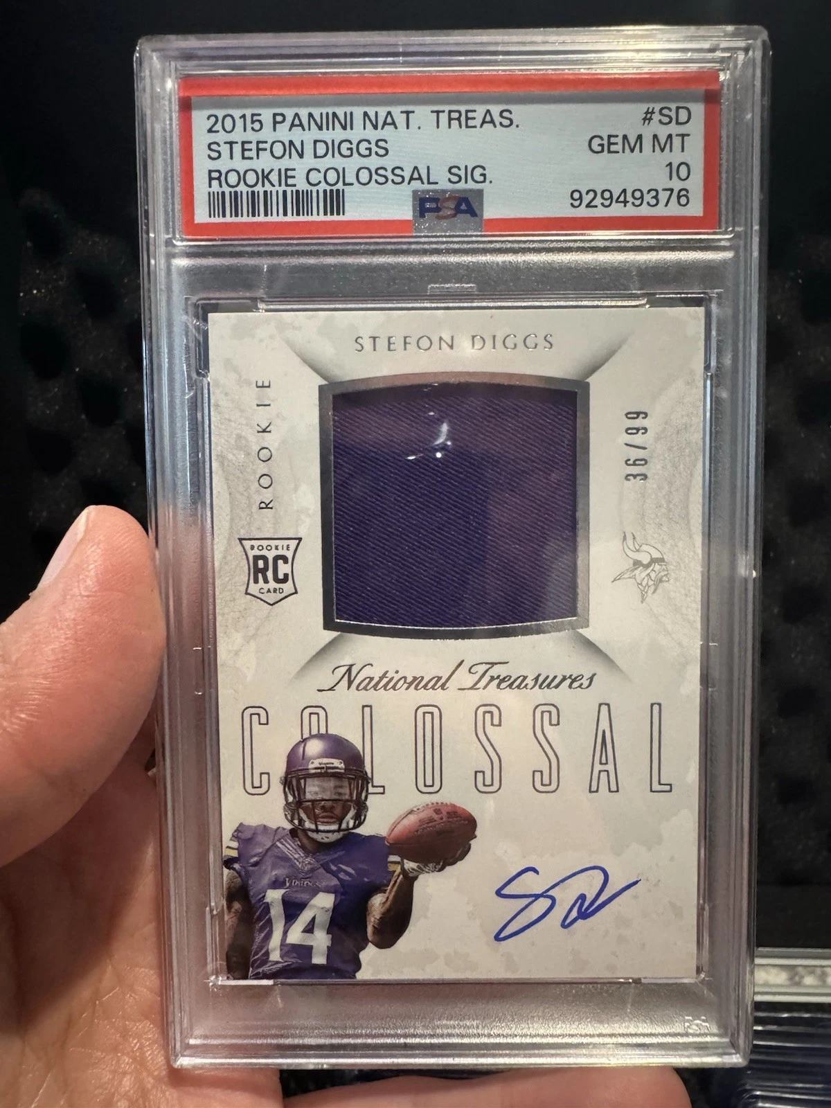 Stefon Diggs Panini National Treasures Rookie Colossal Signatures #SD Base