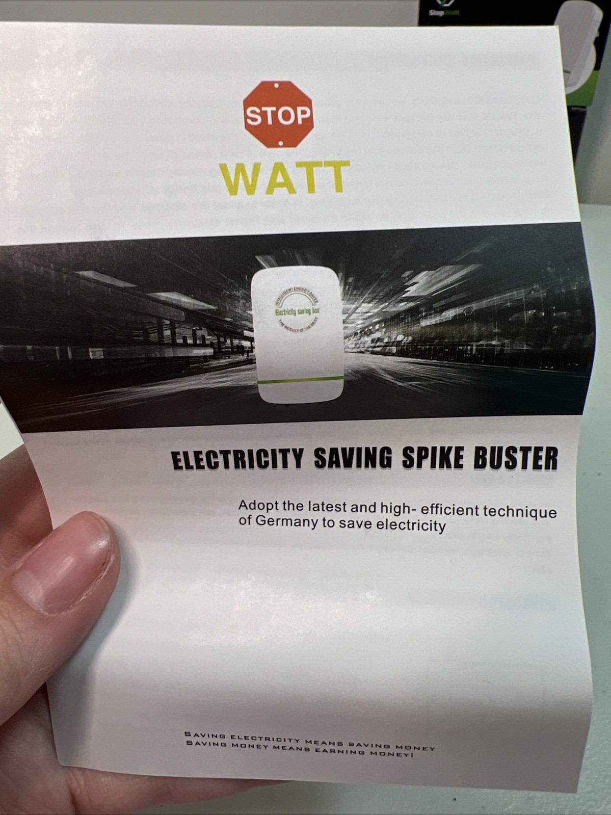 LOT OF 4 / 4 Pack of StopWatt Electricity-Saving Box US Outlet Plug Energy Saver