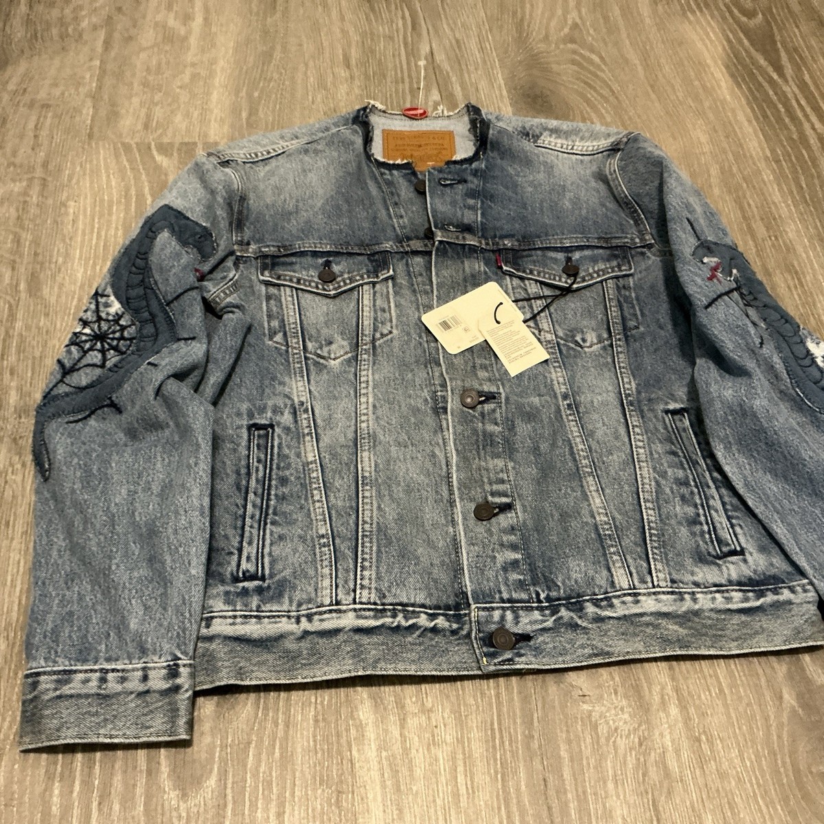 Levi's Trucker Denim Jeans Jacket Snake Spider Men's Size: Medium