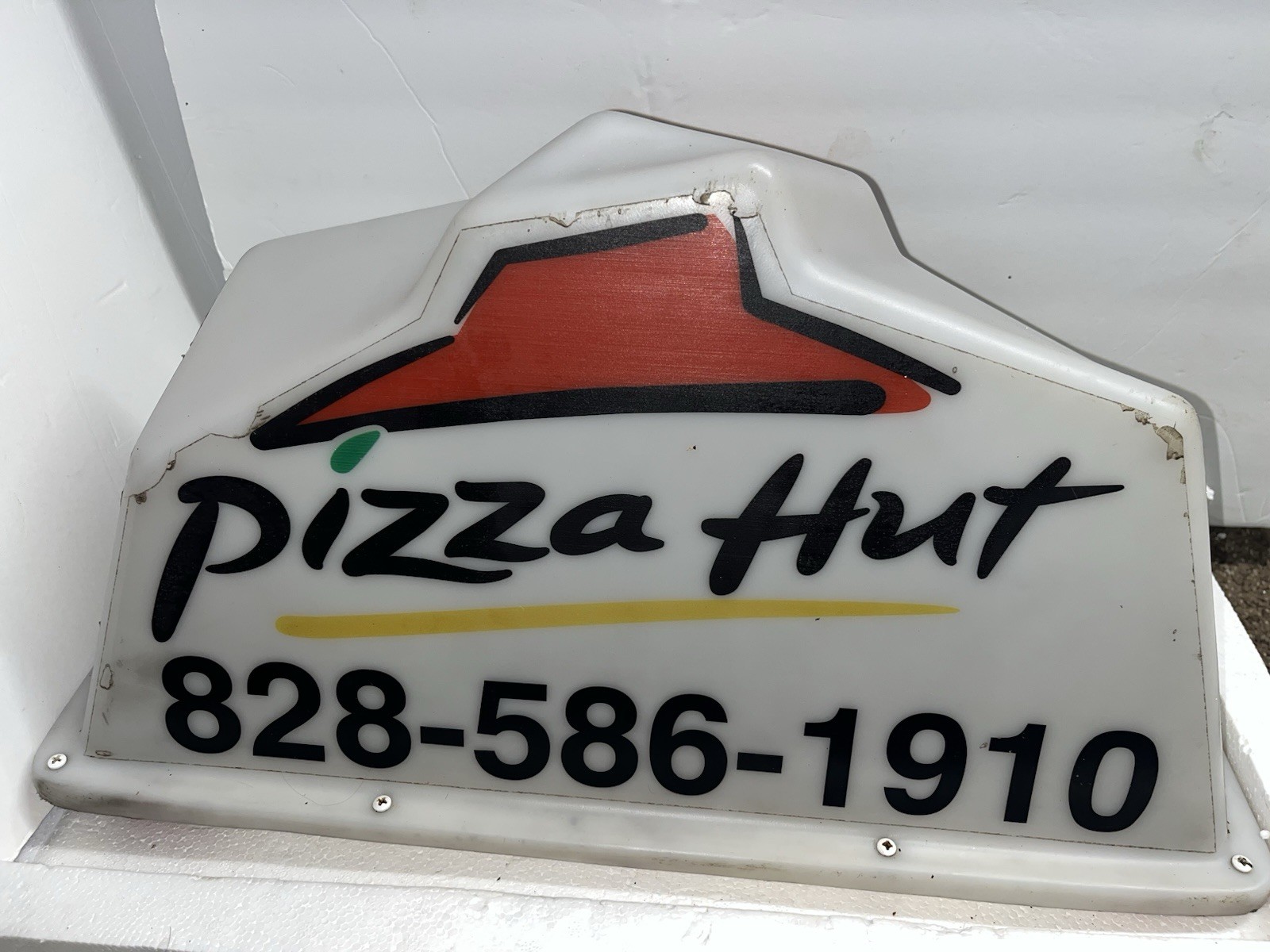 Vintage Pizza Hut Magnetic Car Top Delivery Sign Light-Up Red Roof Untested