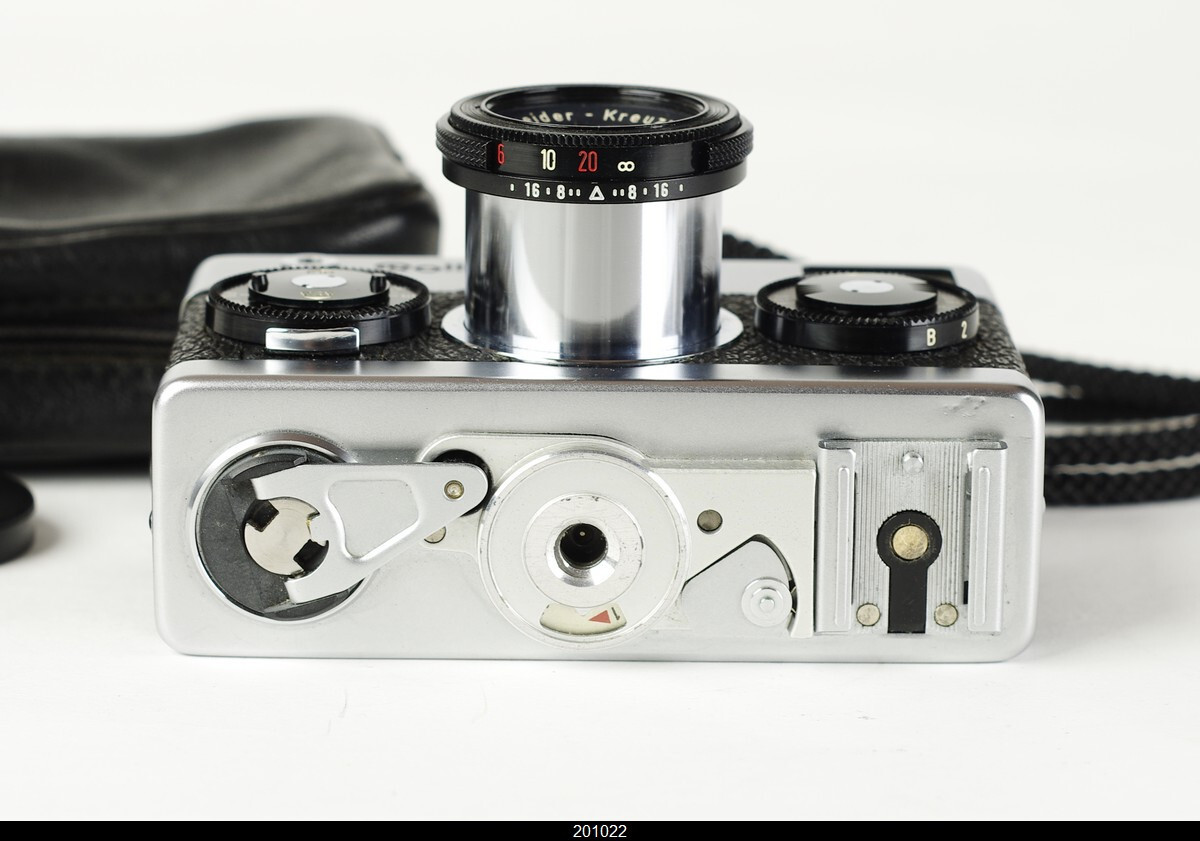 Rollei 35 Chrom 35mm Film Camera Schneider S Xenar 40mm F/3.5 Lens