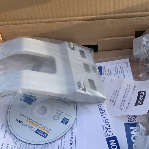 Epson Stylus Photo 785EPX Color Inkjet Printer NEW - Picture 3 of 5