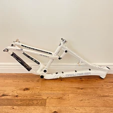 Gary Fisher Trek Roscoe 17.5" Frame Large 26” Full Suspension MTB White