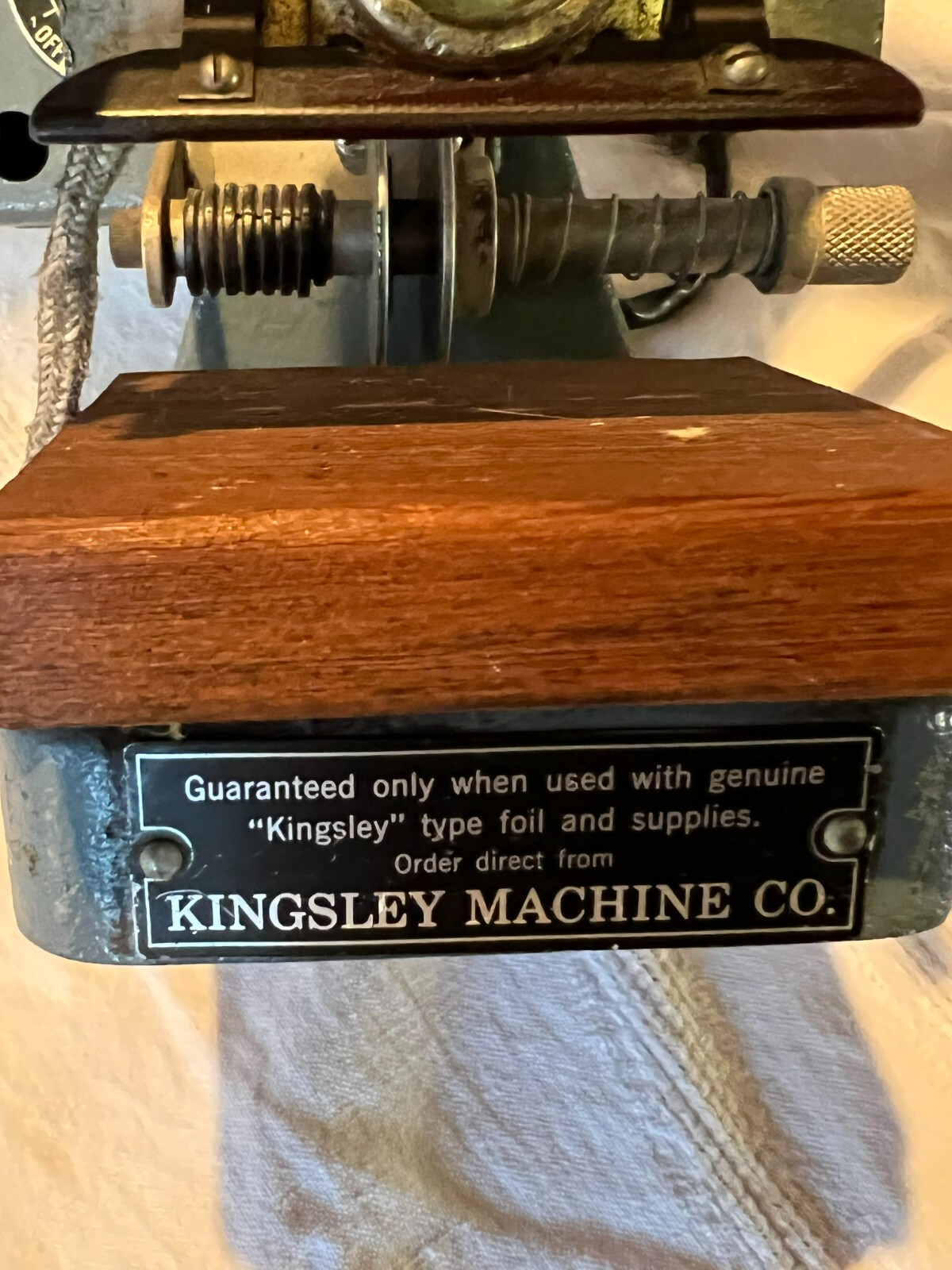 Kingsley Hot Foil Stamp Embossing Machine Model AW231 Works Heats Up