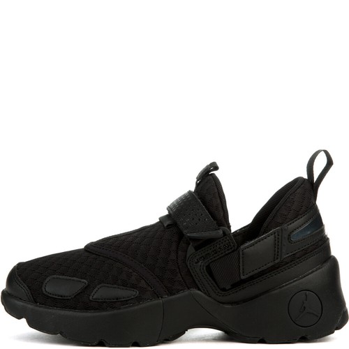 nike jordan trunner