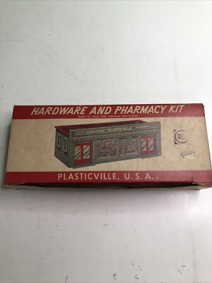PLASTICVILLE O/S GAUGE HARDWARE and PHARMACY STORE DH-2 KIT VINTAGE 1952