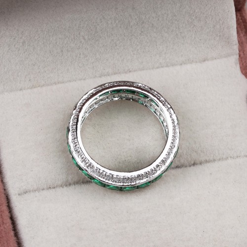 Anello Eternity A Canale Con Zirconia Cubica Verde A Tre Strati Misura 7 Regali - Foto 7 di 7