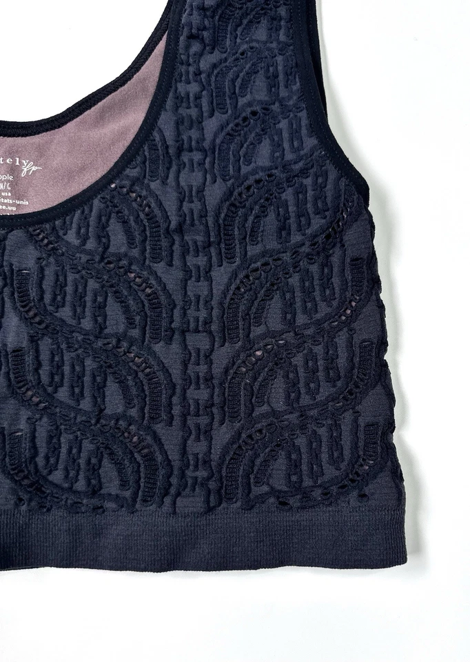 Nuevo sin etiquetas Sujetador de ganchillo Intimately Free People malla corta forrado elástico negro M/L Foto 2 de 4