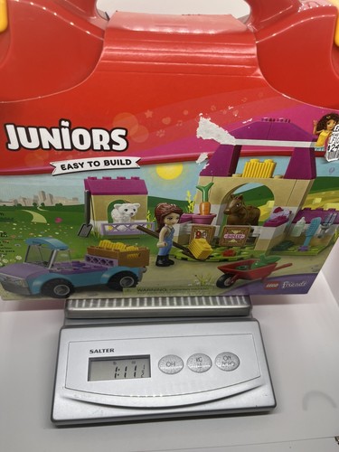 LEGO Juniors Friends 10746 Mia's Farm Suitcase Building Toy Complete Set New - Picture 10 of 10