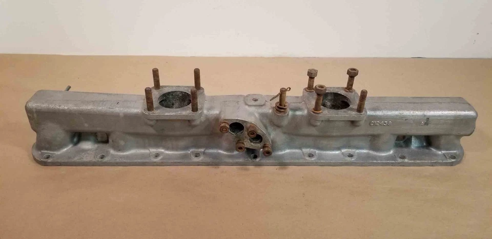Colector de entrada de admisión original Jaguar XK150 MK1 MK2 C12438 A OEM Foto 2 de 4