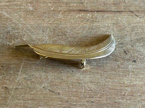 MCM Brass Tone Leaf Brooch Pin Mid Century Modern 2-1/2" Long Fashion Vintage - Imagen 23 de 24