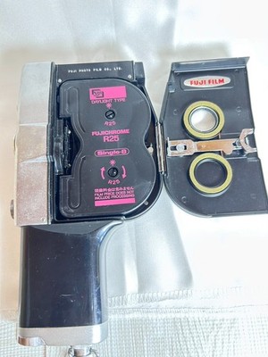 [Motor Runs] Fujica Single-8 P1 8mm Camera w/ Undeveloped Fujichrome R25 Film
