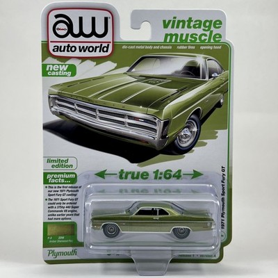 AUTO WORLD VINTAGE MUSCLE 1971 PLYMOUTH SPORT FURY GT REL 1 VER A AMBER SHERWOOD