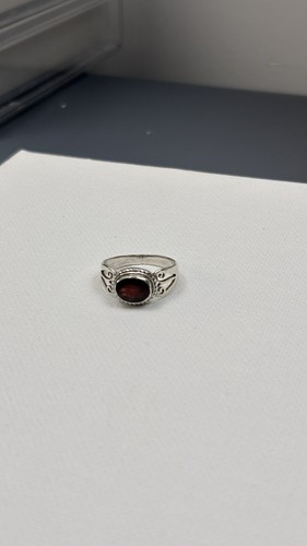 Vintage Sterling Silver Oval Faceted Garnet Ring Split Shank Rope Bezel  Style - Picture 6 of 12