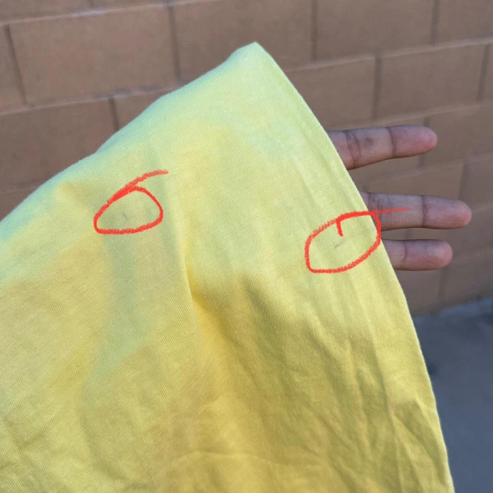 Camiseta Tenis Hanes Snoopy Años 70 De Colección Amarilla Talla Pequeña Hecha en EE. UU. Cacahuetes Foto 4 de 4