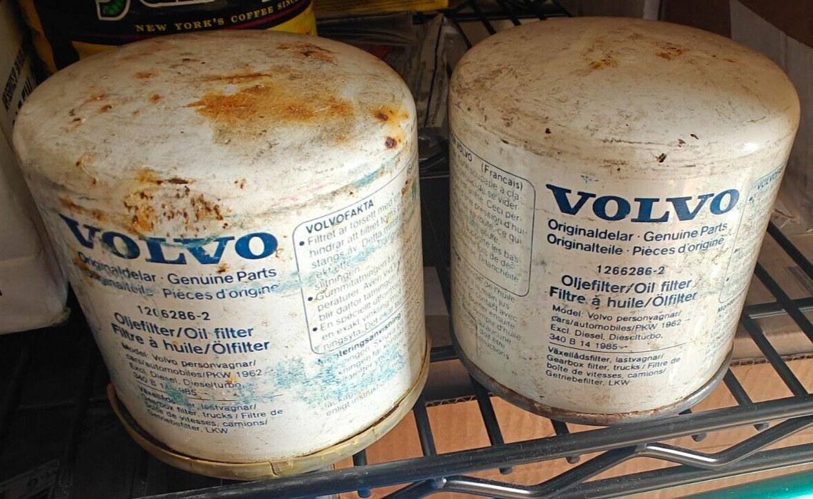 Weathered Volvo 1266286-2 Oil Filters 2-Pack